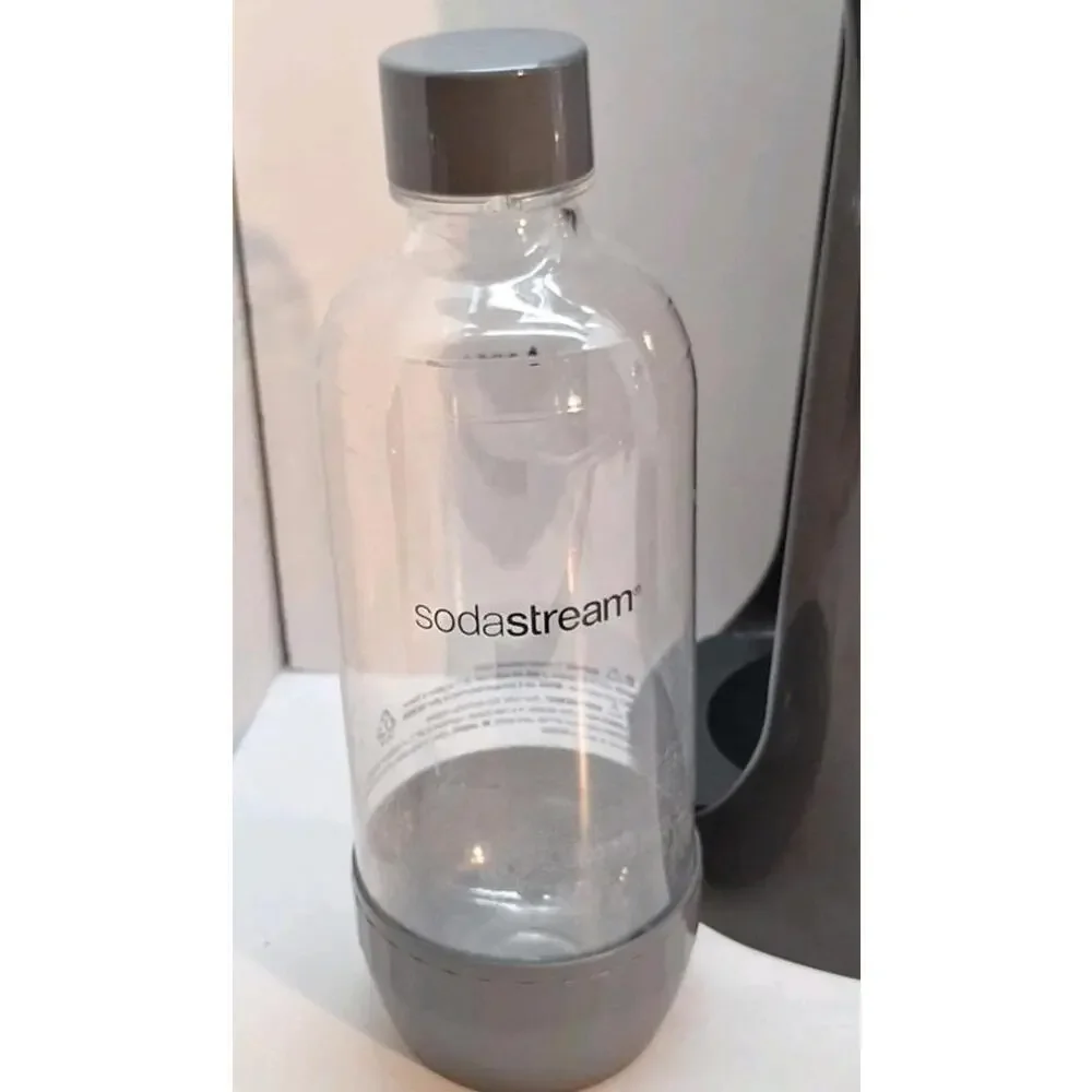 Sodastream JET Soda Maker Sparkling Water Machine Black w/ 2 Bottles Works - Picture 5 of 6